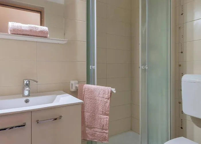 Modern, Affordable And Nicely Decorated - Paradise Gæstehus 3*