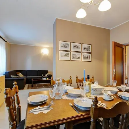 Modern, Affordable And Nicely Decorated - Paradise 3*