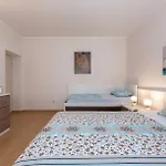 Modern, Affordable And Nicely Decorated - Paradise Konukevi