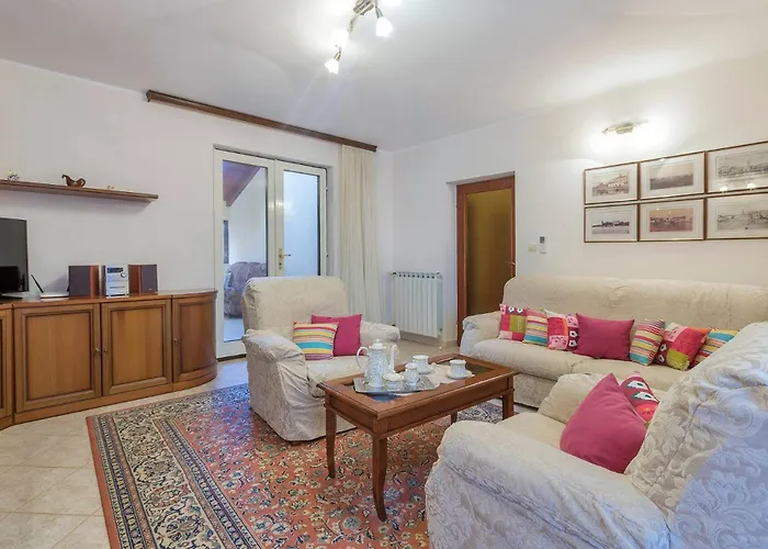 Affittacamere Modern, Affordable And Nicely Decorated - Paradise Pola